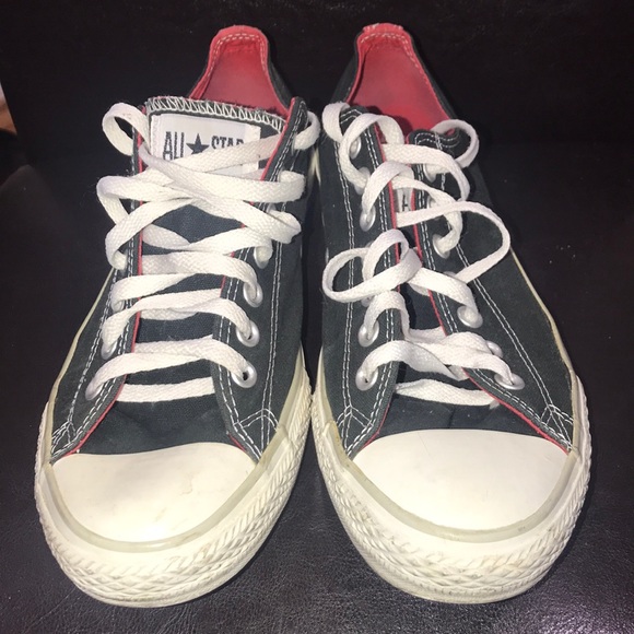 Converse men size 10 1/2 classic - Picture 2 of 7
